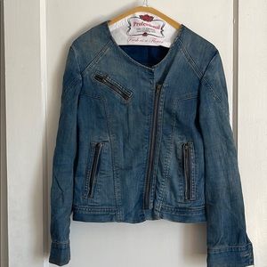 Jean moto style jacket! ❄️